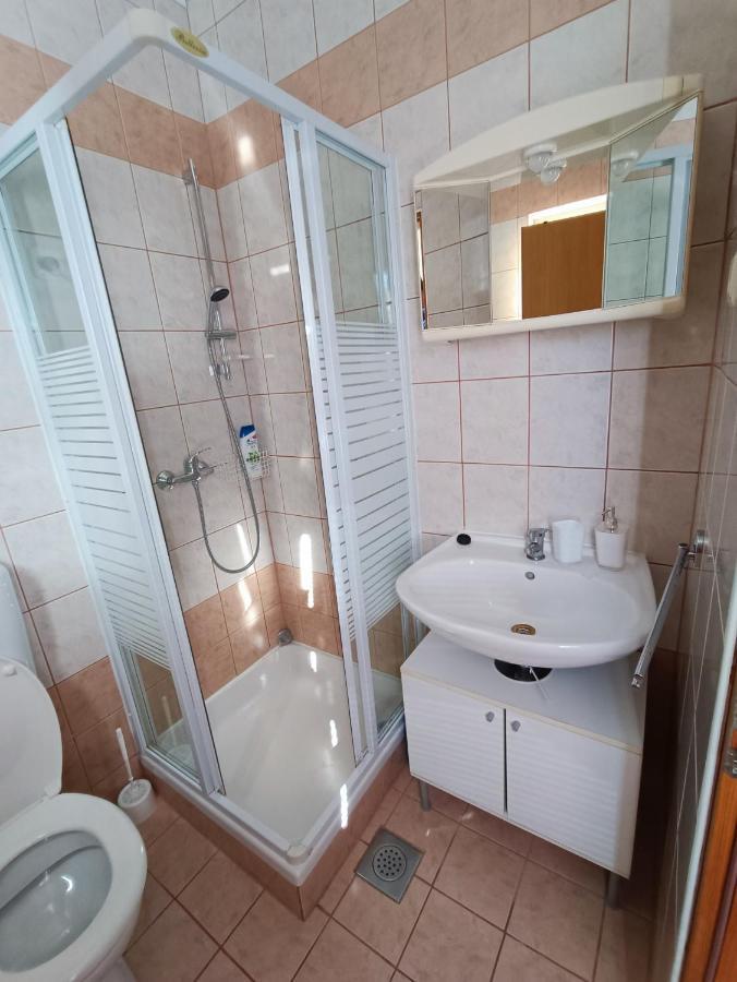 Studio Apartmani Zoric Šilo Exterior foto