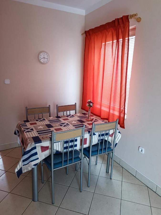 Studio Apartmani Zoric Šilo Exterior foto